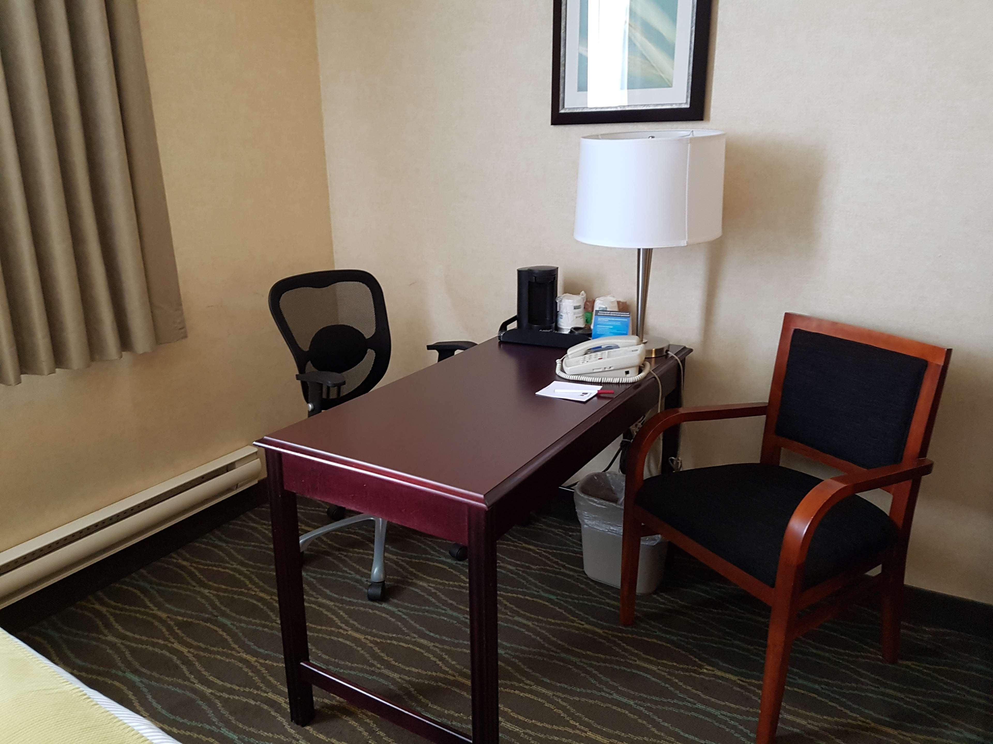 Best Western Plus Durham Hotel & Conference Centre Oshawa Eksteriør bilde