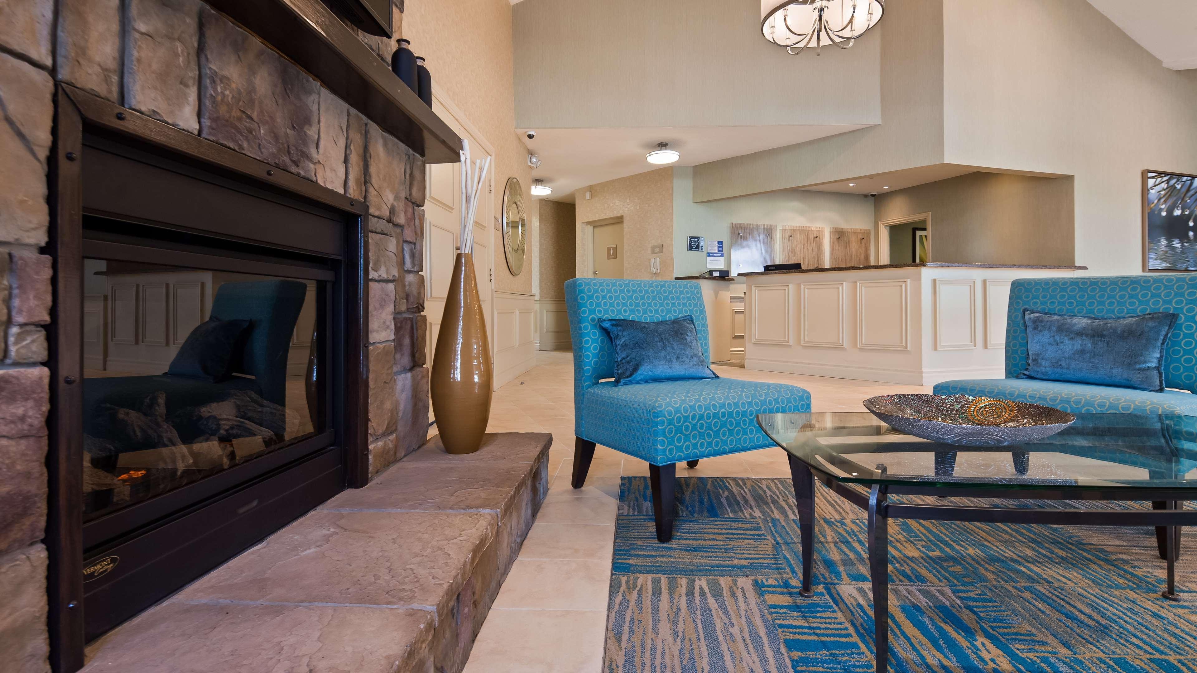 Best Western Plus Durham Hotel & Conference Centre Oshawa Eksteriør bilde